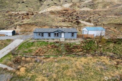 3570 Pinnacle Place , Wenatchee, WA 98801