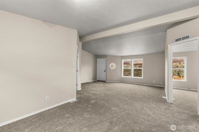 3570 Pinnacle Place , Wenatchee, WA 98801 - Photo 15