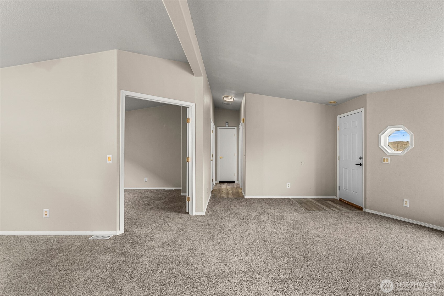 3570 Pinnacle Place , Wenatchee, WA 98801