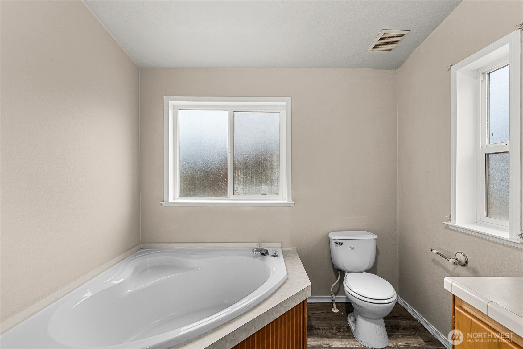 3570 Pinnacle Place , Wenatchee, WA 98801