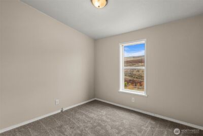 3570 Pinnacle Place , Wenatchee, WA 98801 - Photo 25