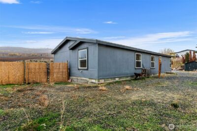 3570 Pinnacle Place , Wenatchee, WA 98801 - Photo 5