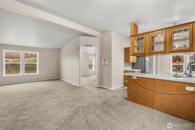 3570 Pinnacle Place , Wenatchee, WA 98801 - Photo 6