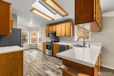 3570 Pinnacle Place , Wenatchee, WA 98801 - Photo 7