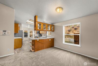 3570 Pinnacle Place , Wenatchee, WA 98801 - Photo 8