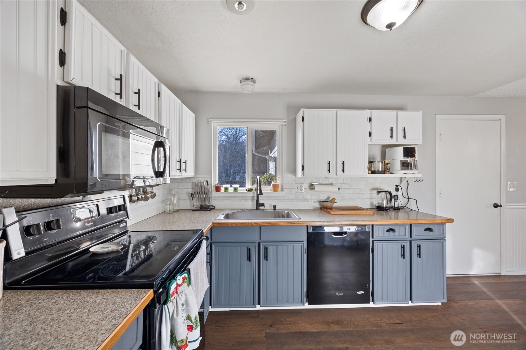 122 S 8th , McCleary, WA 98557