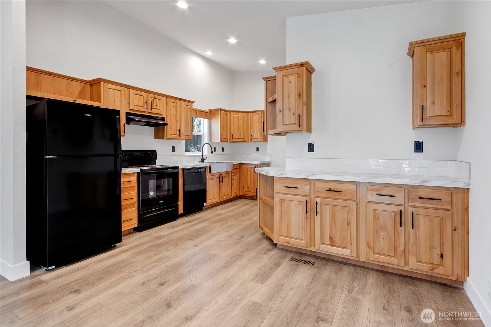 414 292nd Street E, Roy, WA 98580
