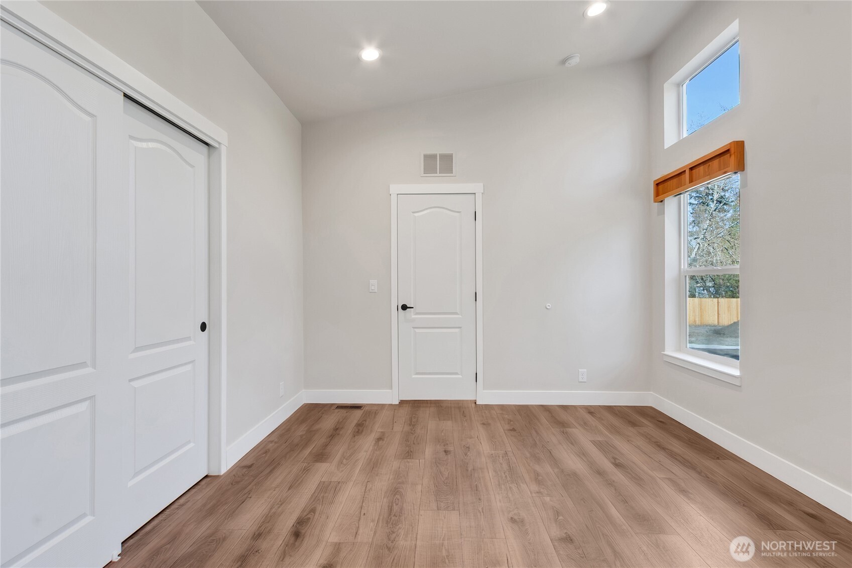 414 292nd Street E, Roy, WA 98580