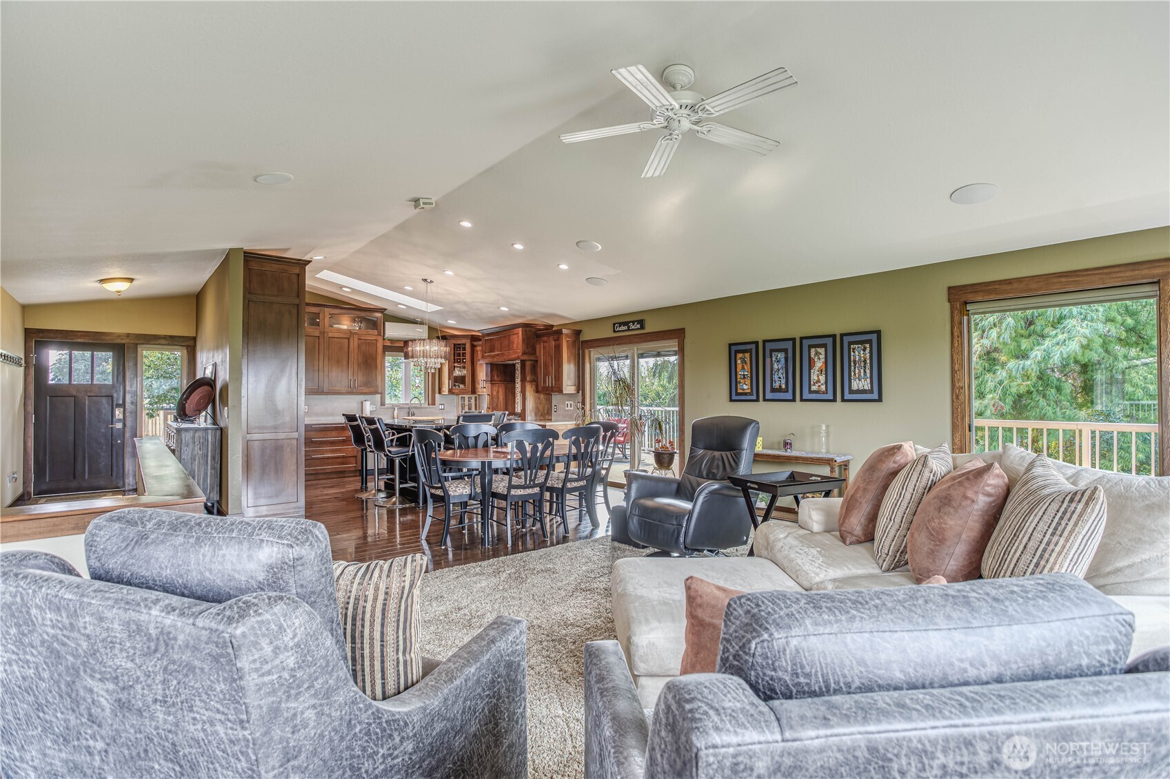 2545 6th SE, East Wenatchee, WA 98802