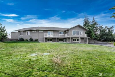 2545 6th SE, East Wenatchee, WA 98802 - Photo 2