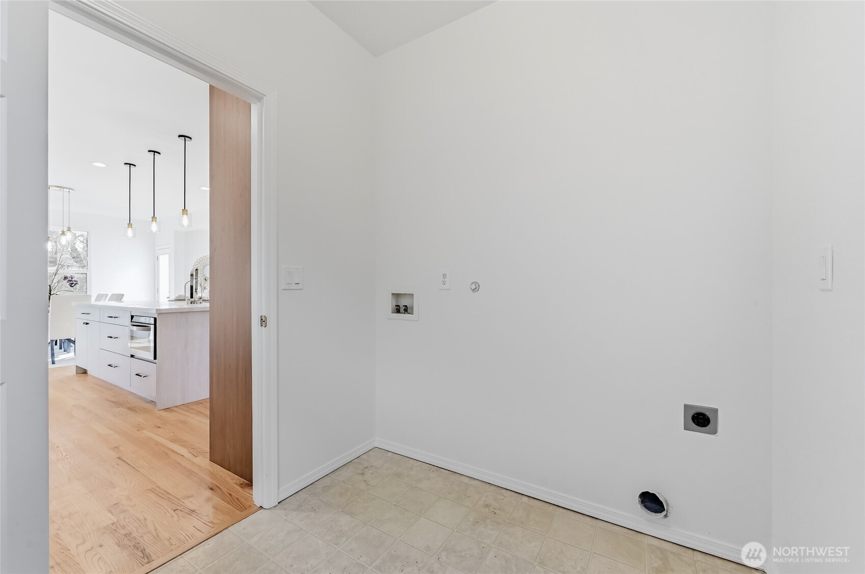 19440 77th Place NE, Kenmore, WA 98028