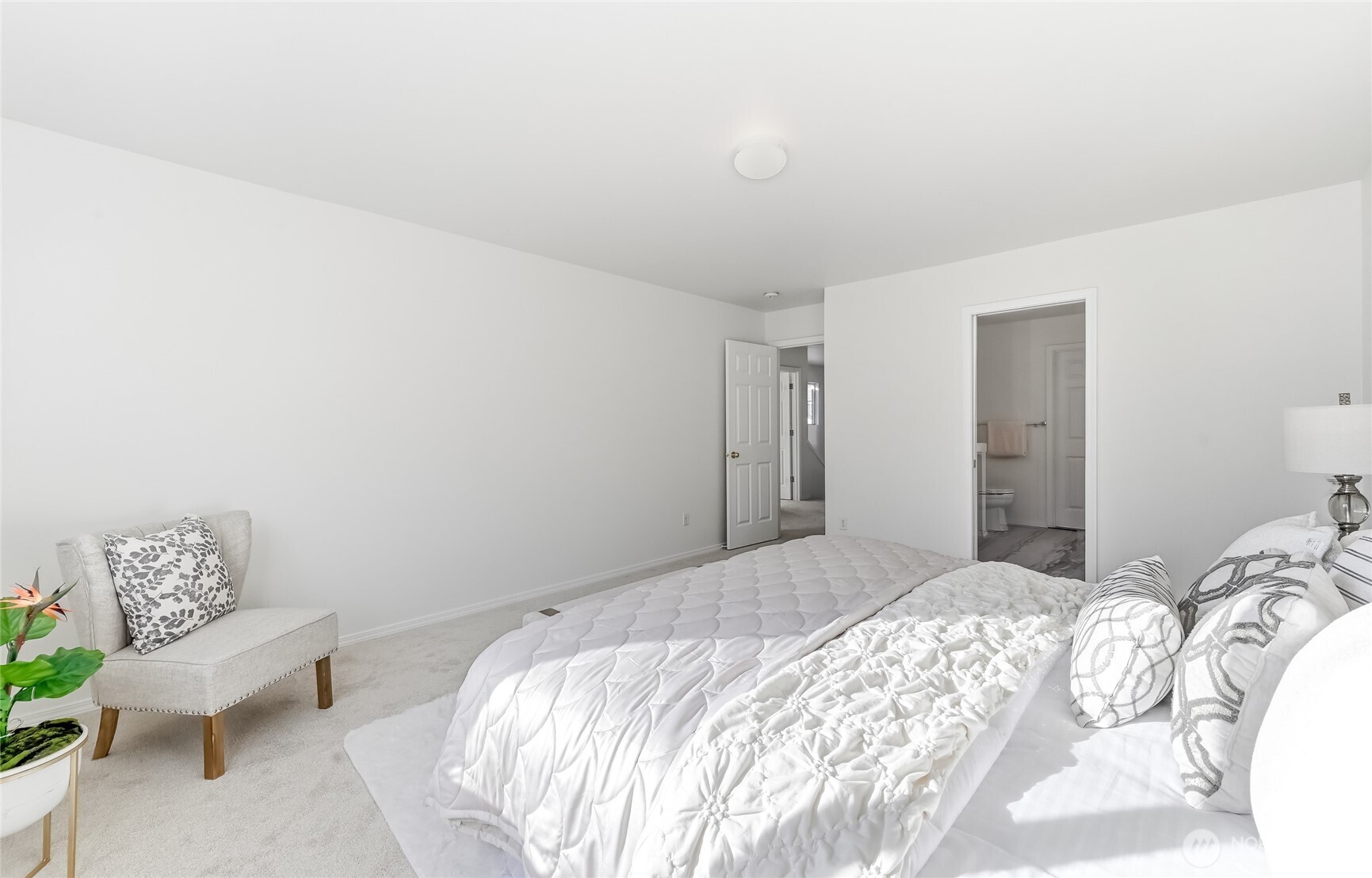 19440 77th Place NE, Kenmore, WA 98028