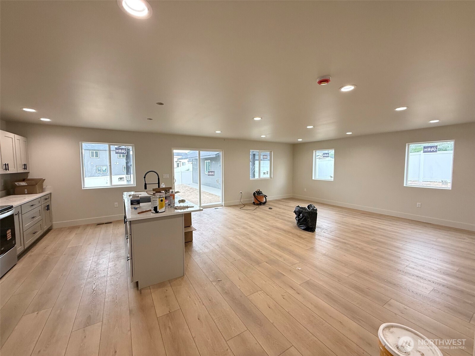 150 Juanita Way , Malaga, WA 98828
