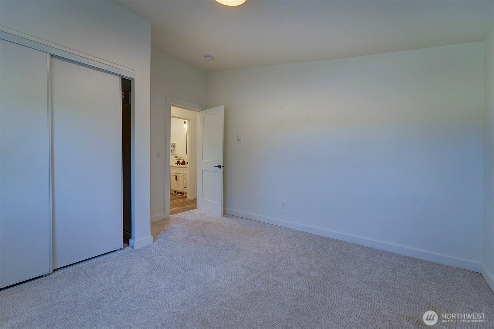 42 E Mossflower Lane , Grapeview, WA 98546