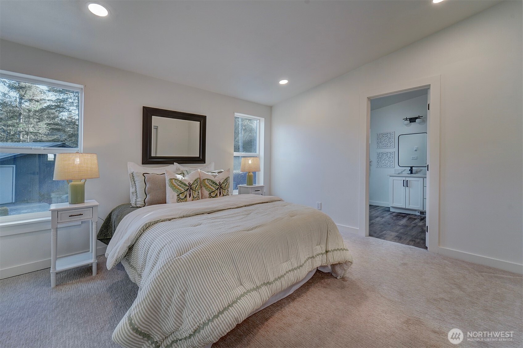 42 E Mossflower Lane , Grapeview, WA 98546