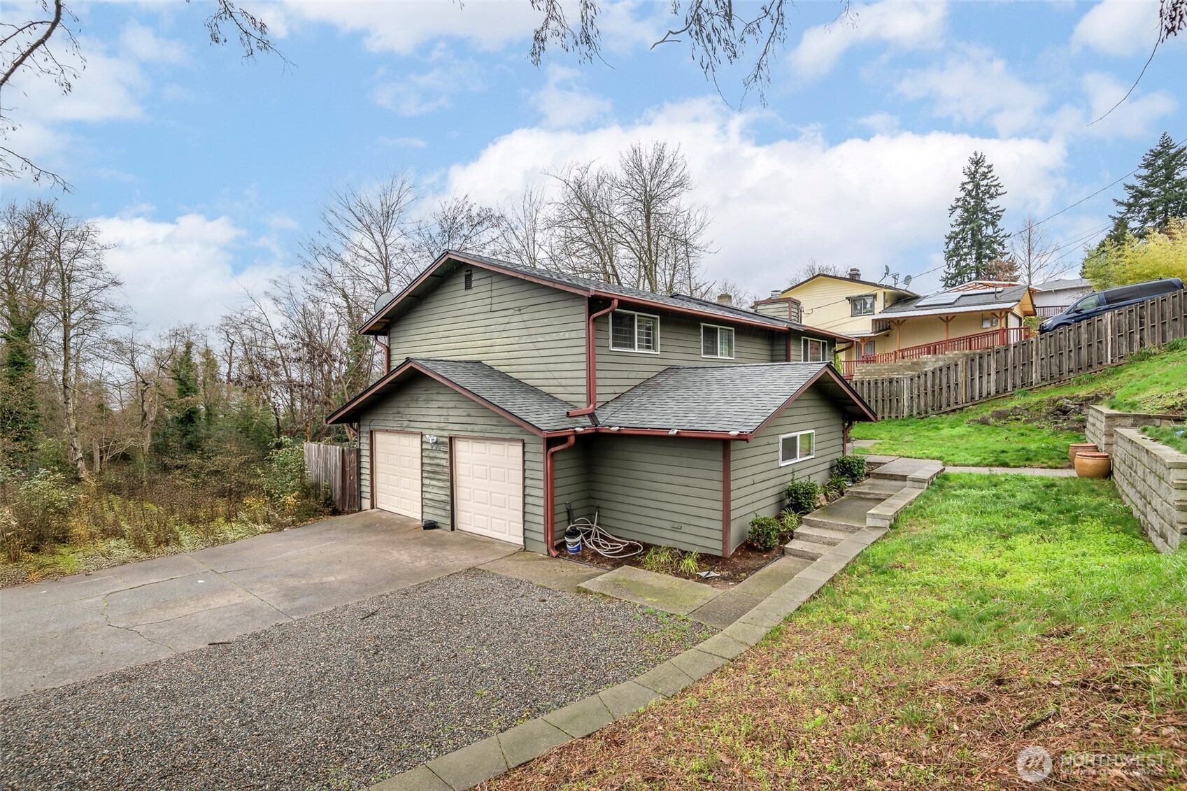 707 Alvord Avenue N, Kent, WA 98031