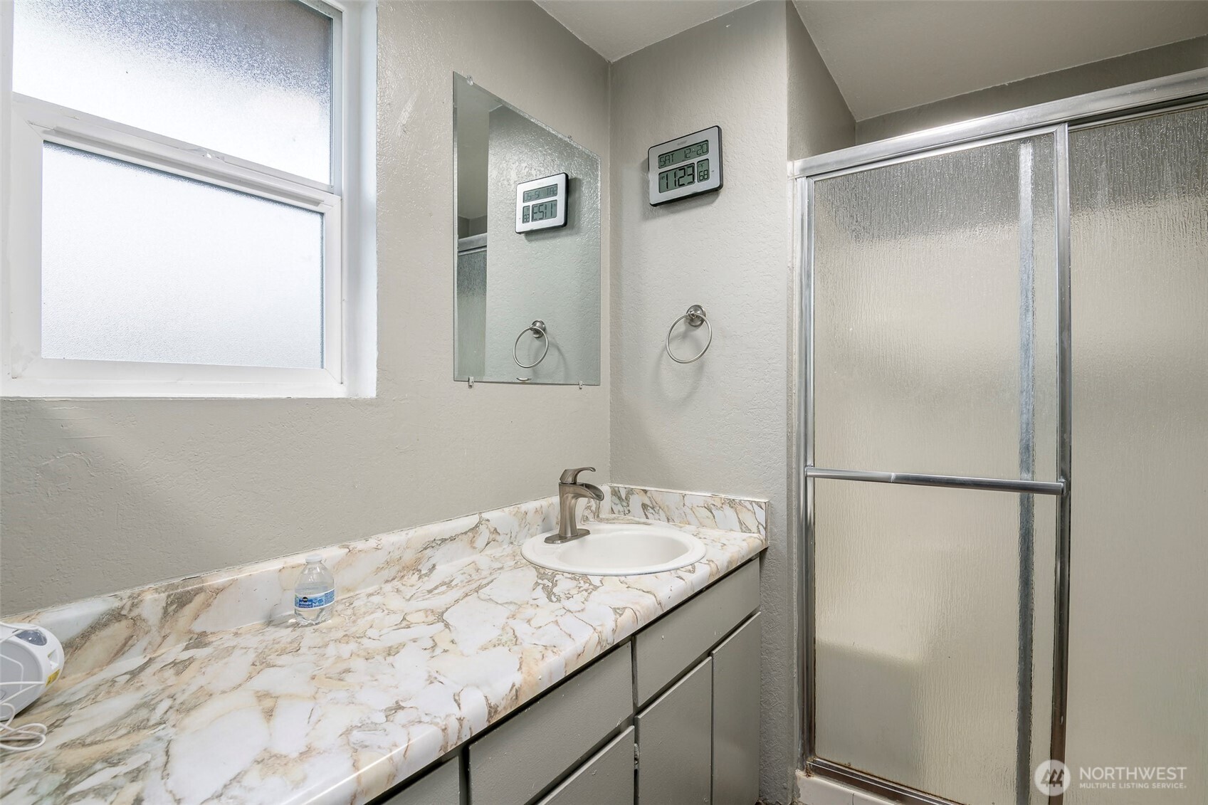 707 Alvord Avenue N, Kent, WA 98031