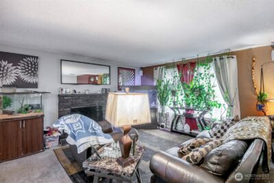 707 Alvord Avenue N, Kent, WA 98031 - Photo 4