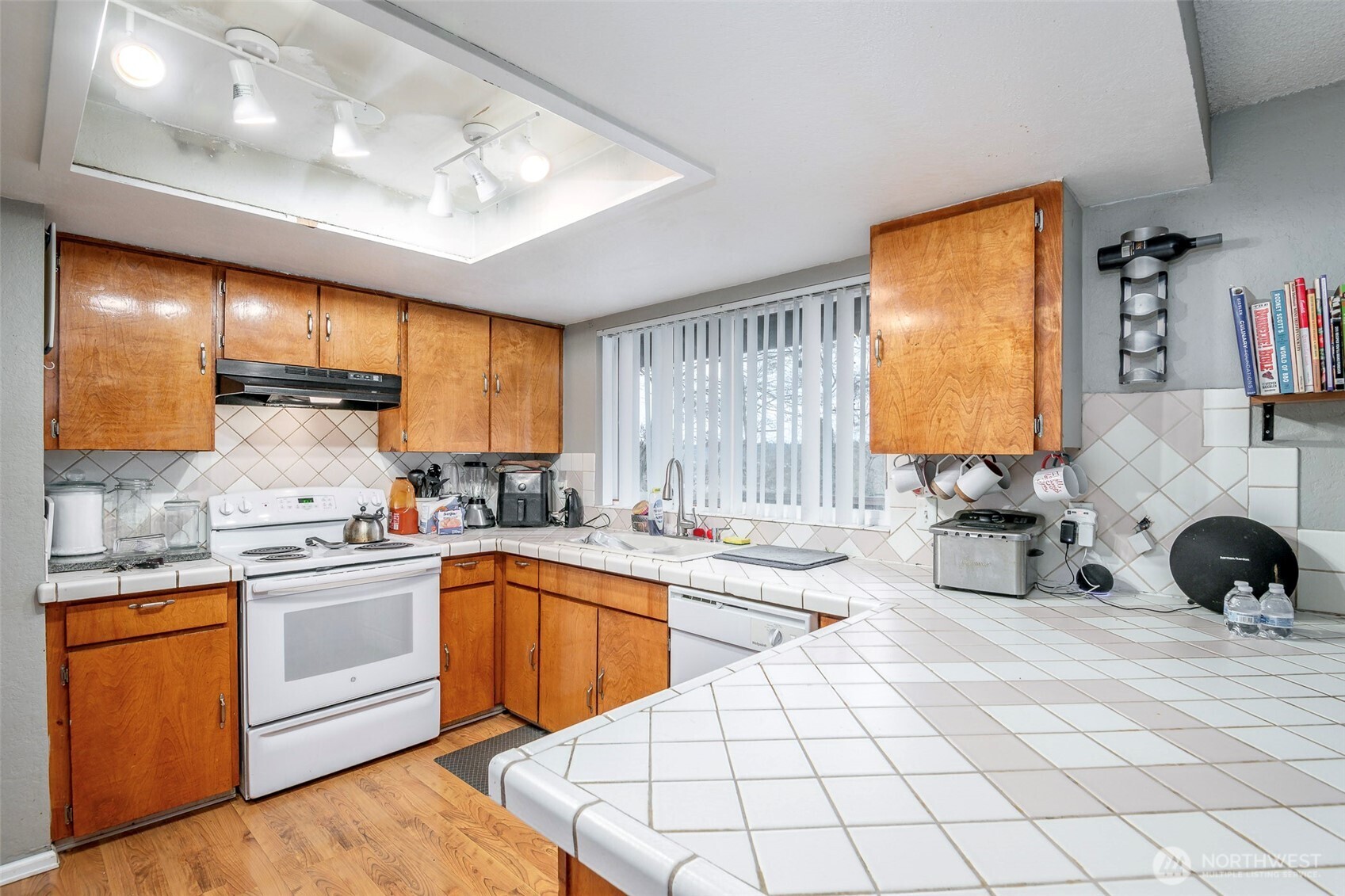 707 Alvord Avenue N, Kent, WA 98031