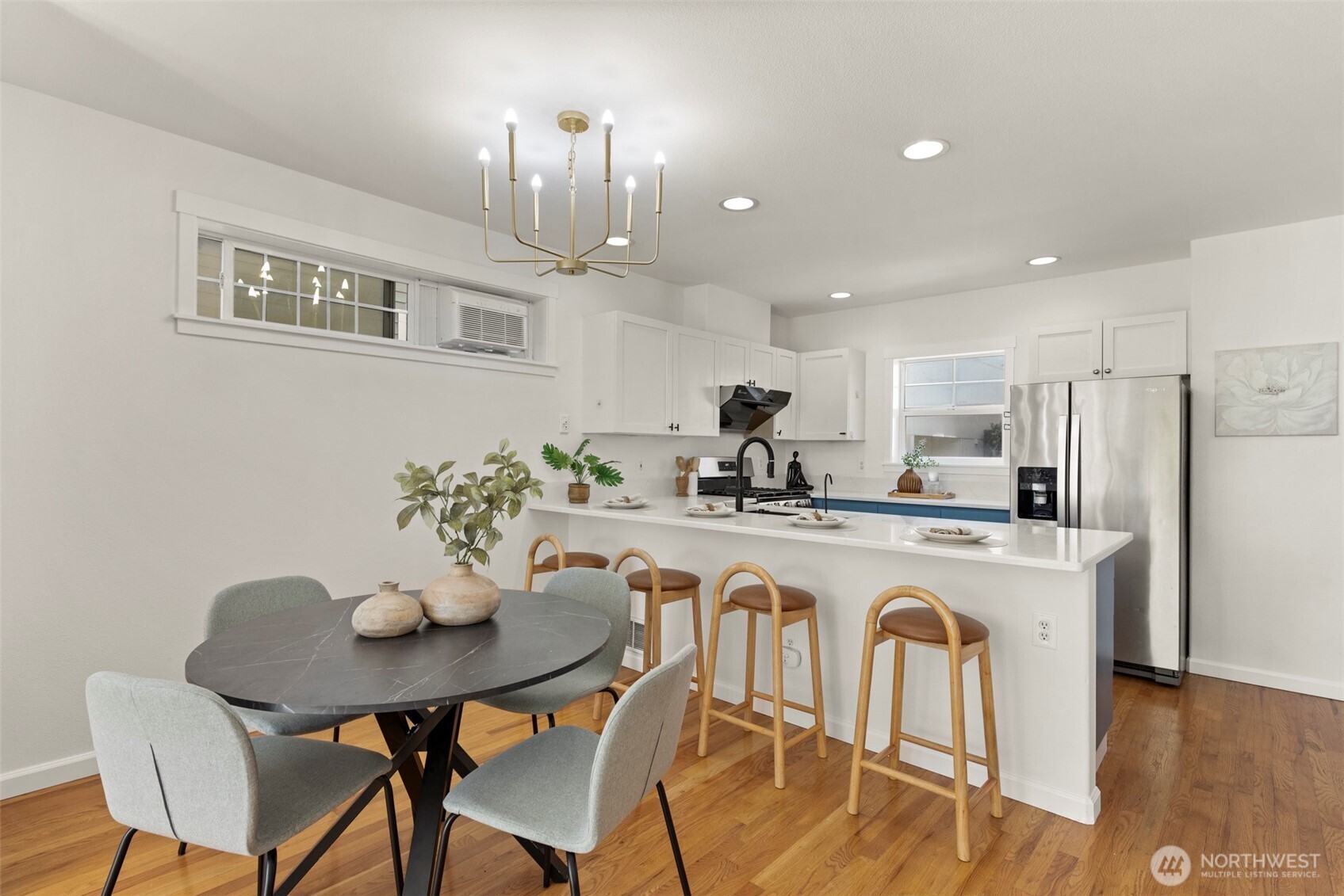 3425 21st Avenue W #A, Seattle, WA 98199