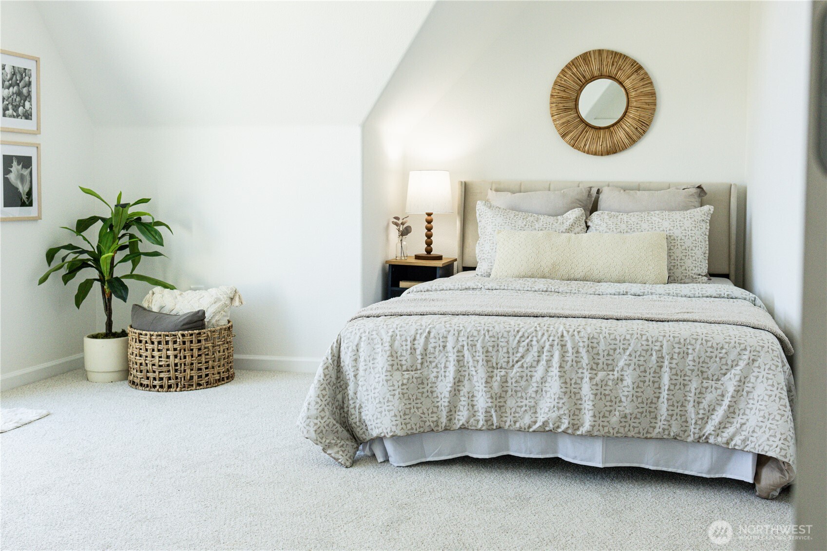 3425 21st Avenue W #A, Seattle, WA 98199