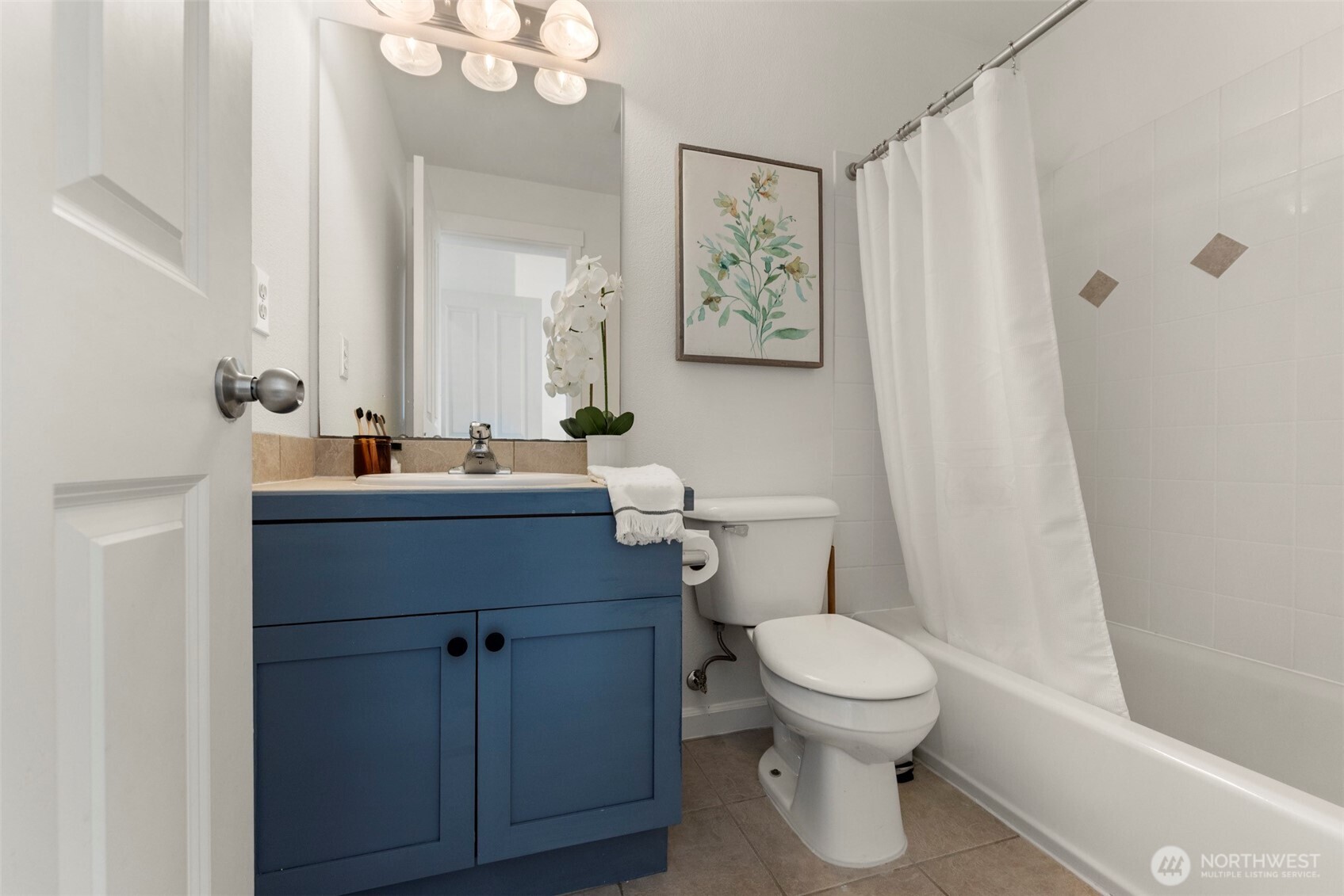 3425 21st Avenue W #A, Seattle, WA 98199