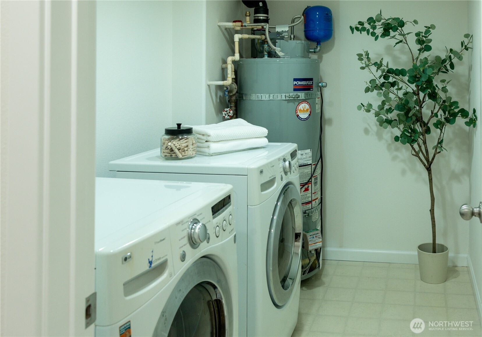 3425 21st Avenue W #A, Seattle, WA 98199