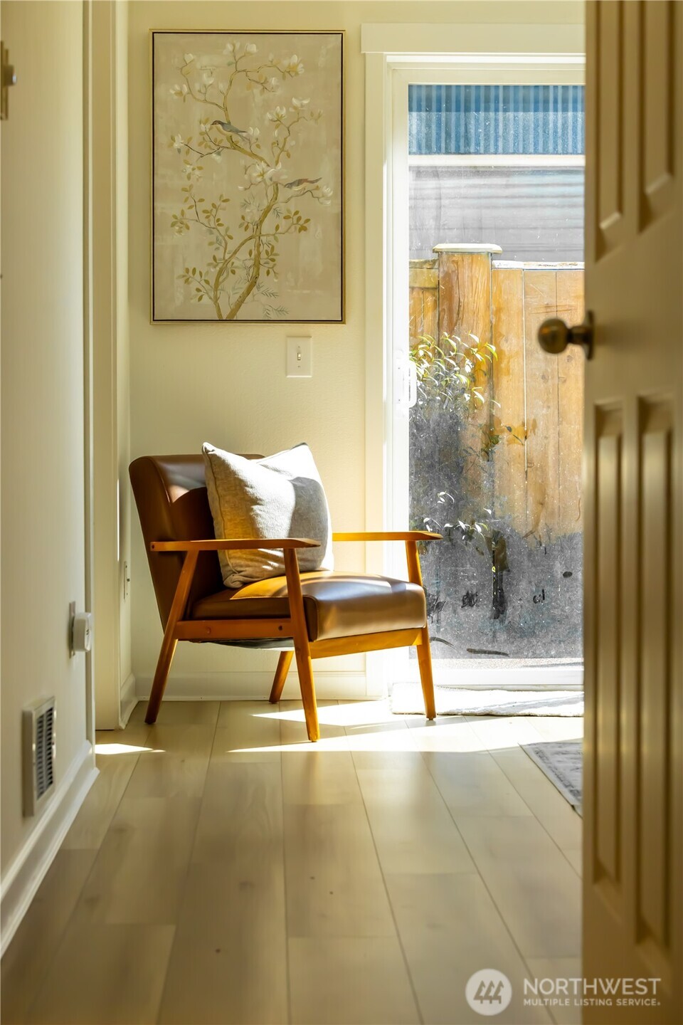 3425 21st Avenue W #A, Seattle, WA 98199