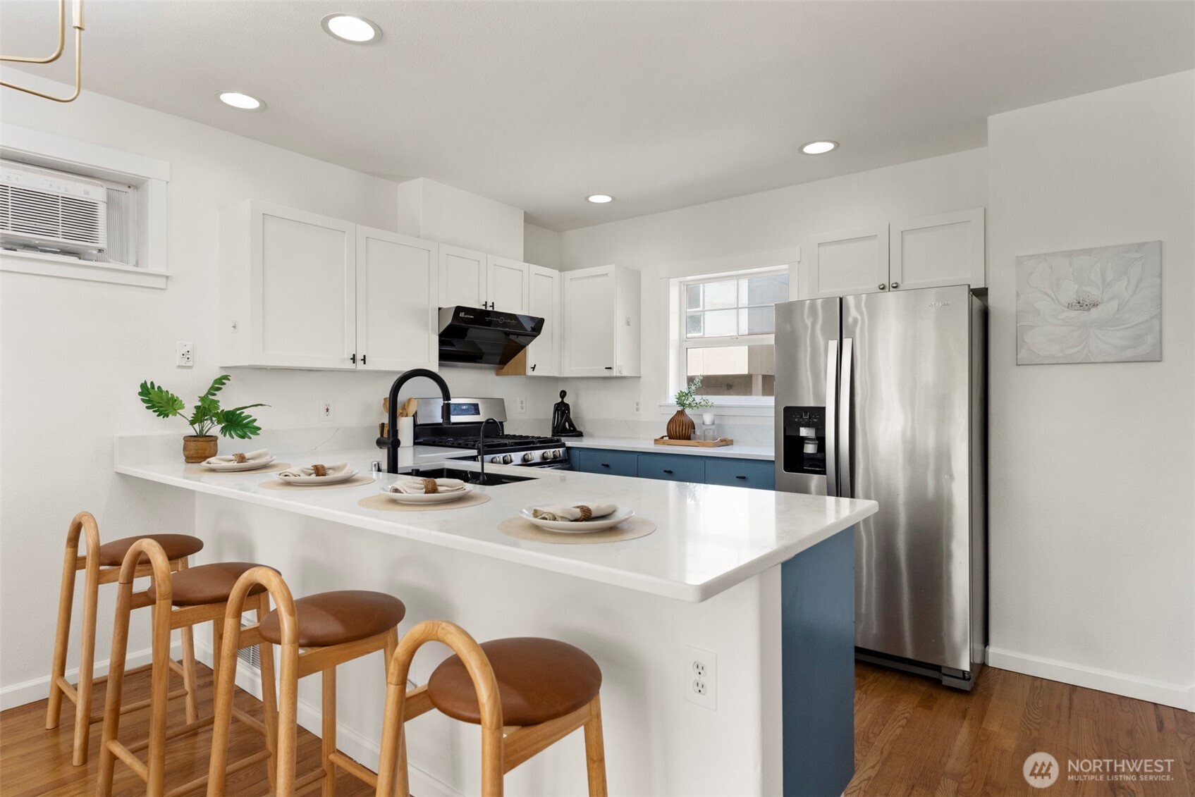 3425 21st Avenue W #A, Seattle, WA 98199