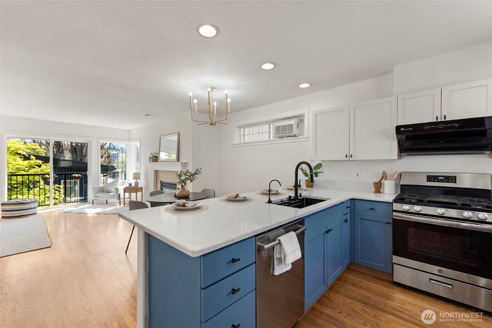 3425 21st Avenue W #A, Seattle, WA 98199