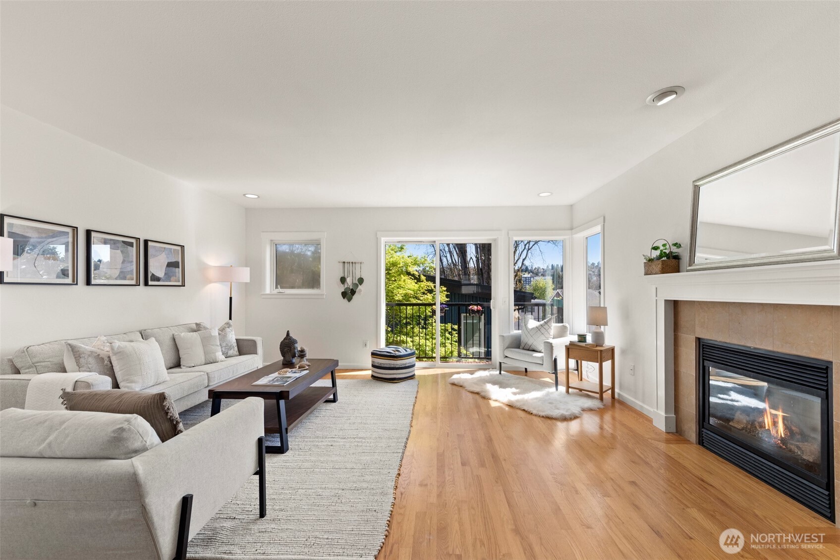 3425 21st Avenue W #A, Seattle, WA 98199