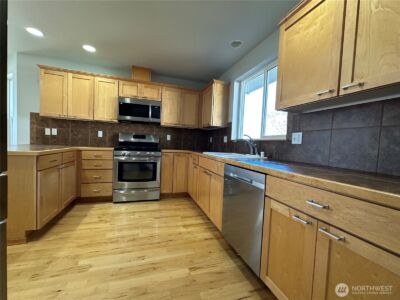 7721 64th Place NE, Marysville, WA 98270 - Photo 9