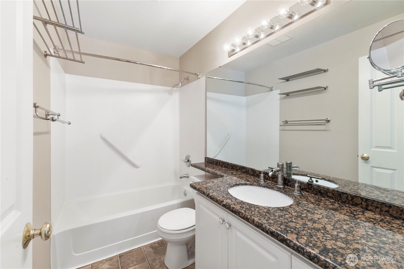 23321 60th Place S ##7-1, Kent, WA 98032