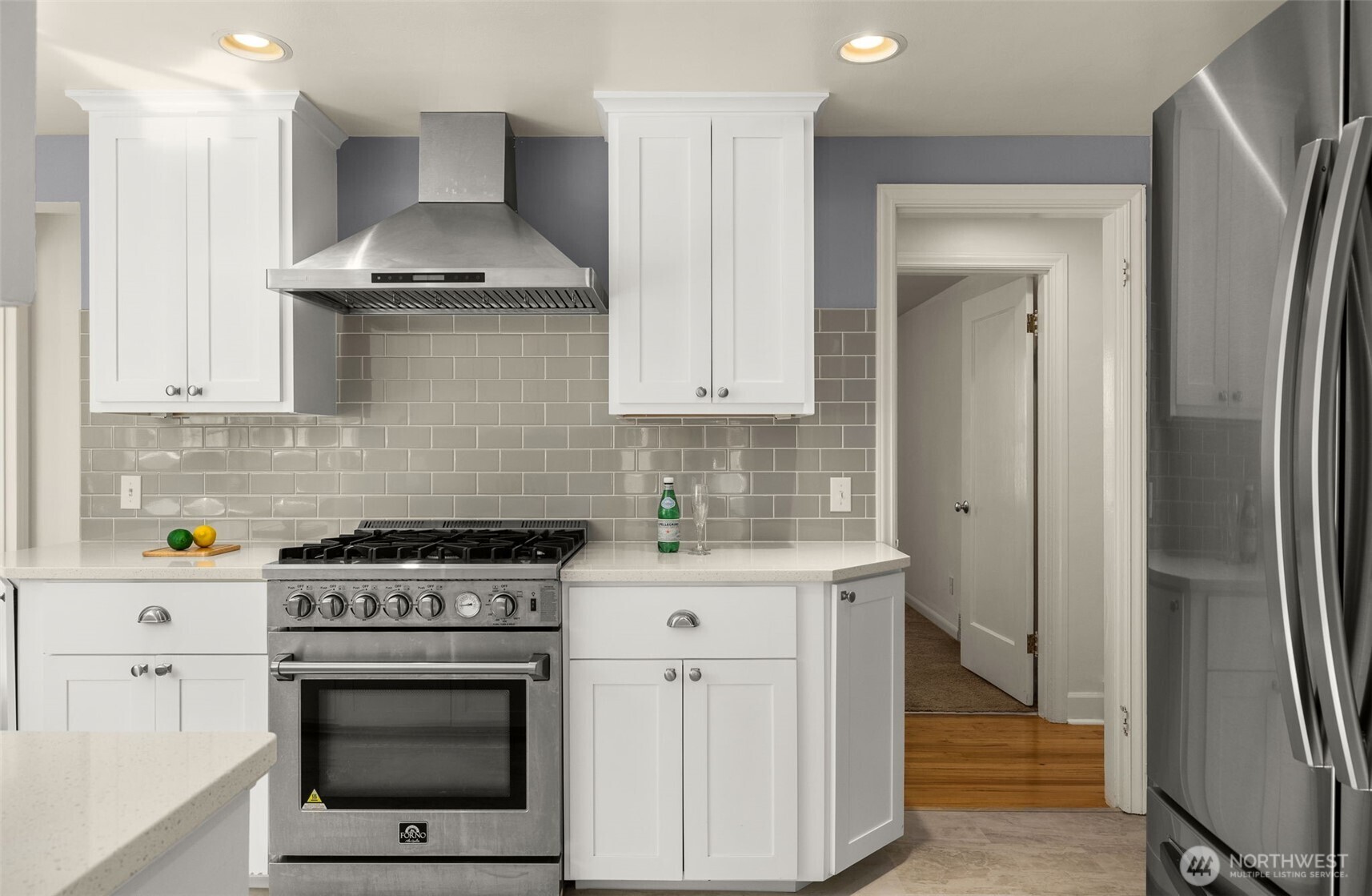 13703 Palatine Avenue N, Seattle, WA 98133