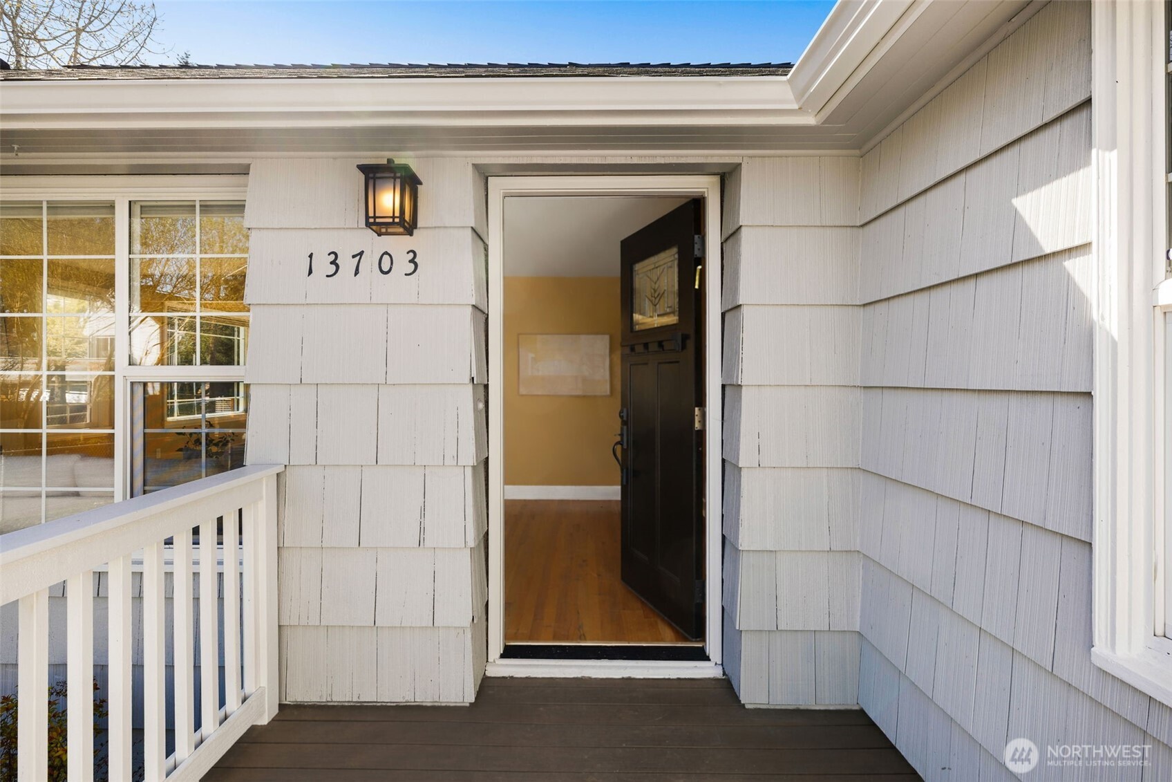 13703 Palatine Avenue N, Seattle, WA 98133