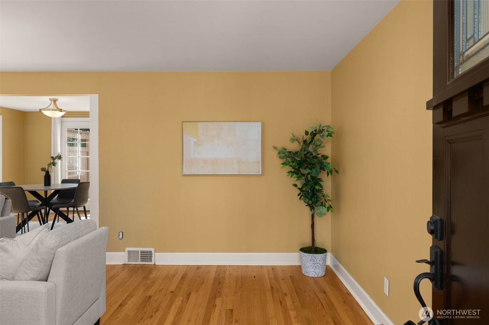 13703 Palatine Avenue N, Seattle, WA 98133