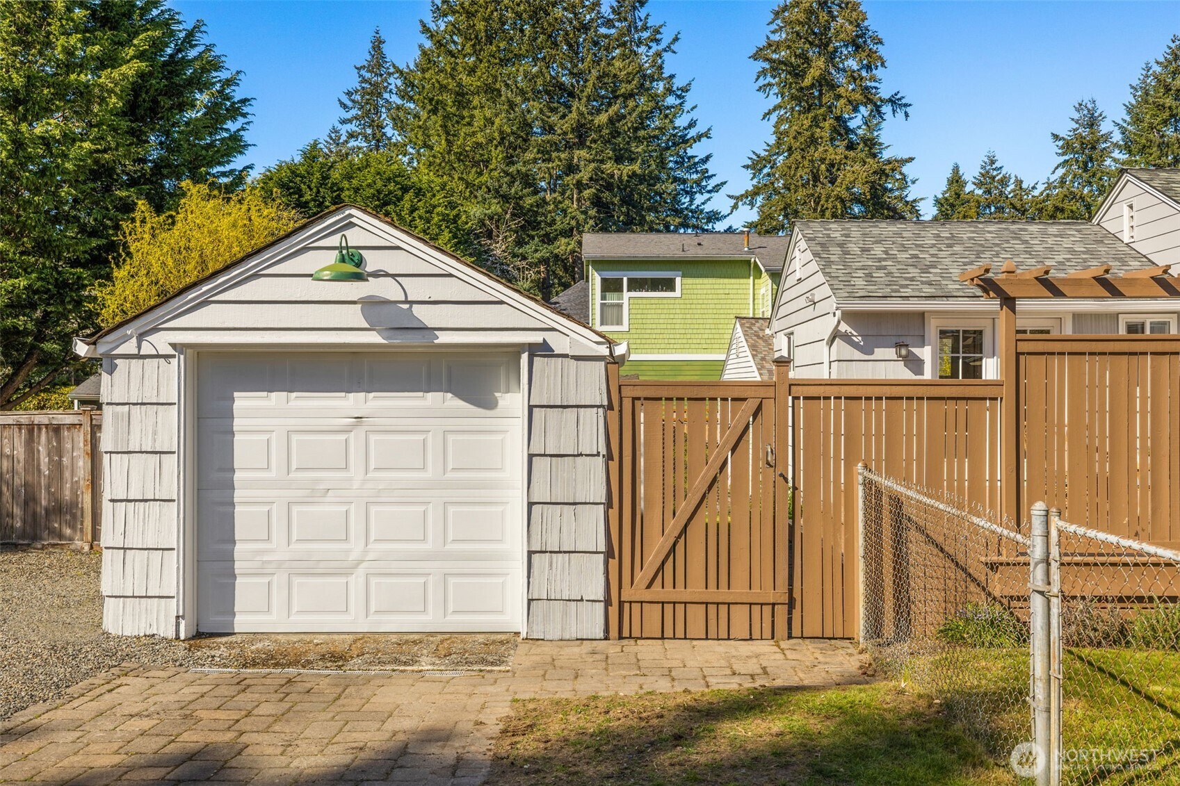 13703 Palatine Avenue N, Seattle, WA 98133