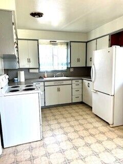 444 S Wilbur , Walla Walla, WA 99362 - Photo 9