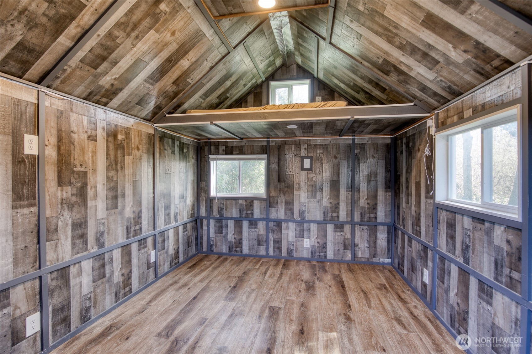 552 Puffin Avenue NE, Ocean Shores, WA 98569