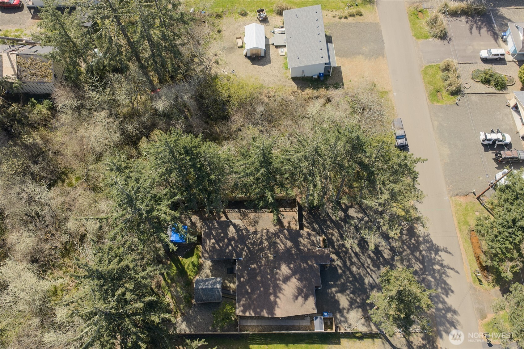 552 Puffin Avenue NE, Ocean Shores, WA 98569