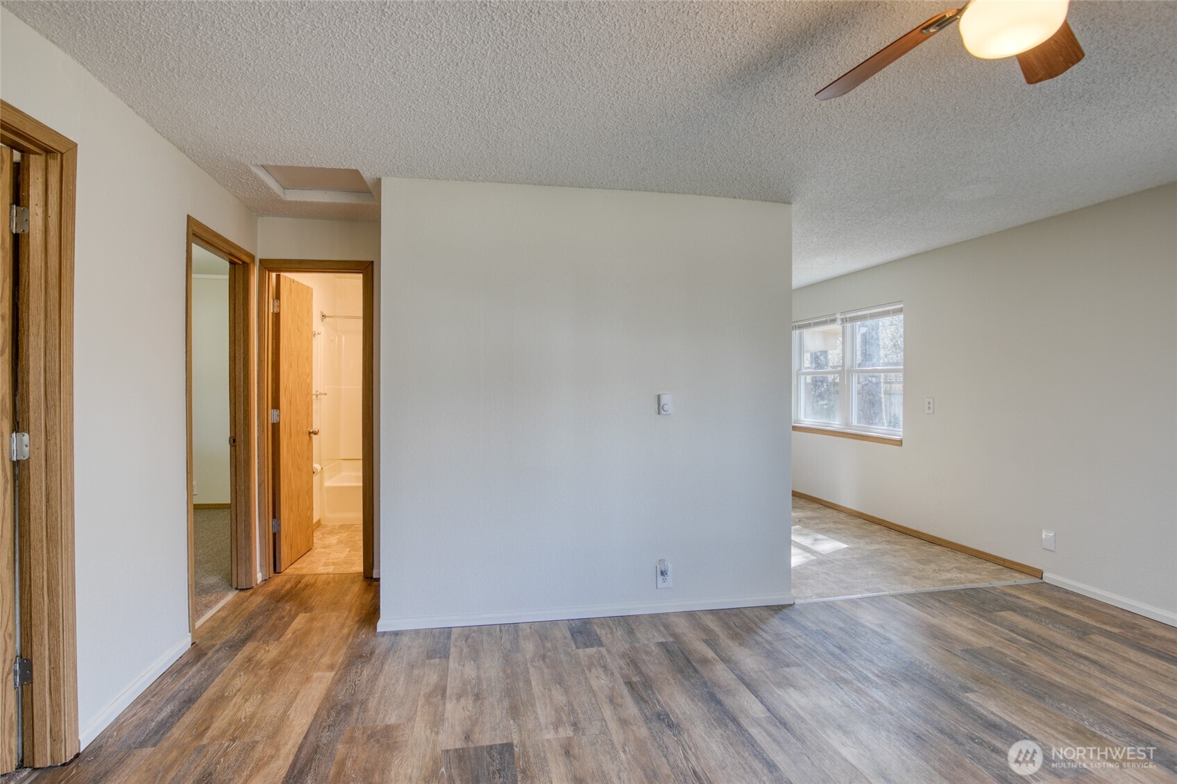 552 Puffin Avenue NE, Ocean Shores, WA 98569