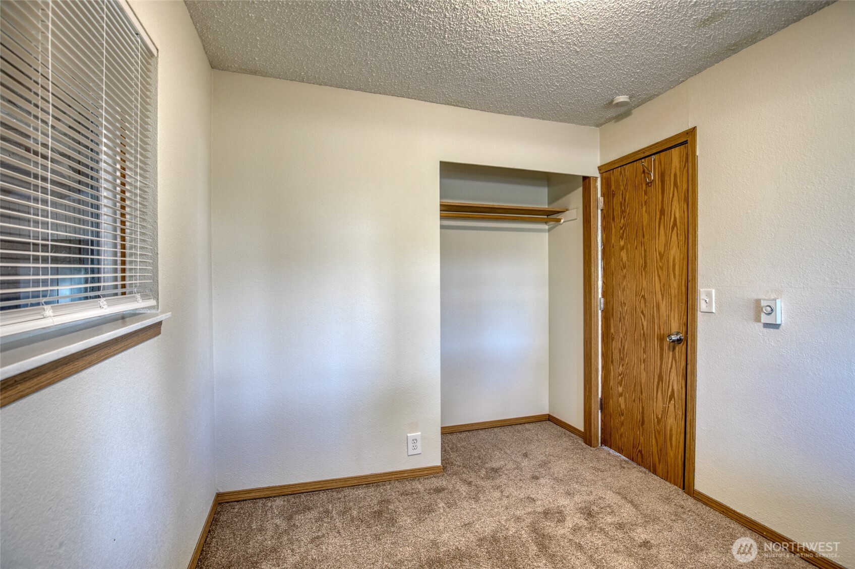 552 Puffin Avenue NE, Ocean Shores, WA 98569