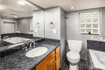 2614 E Pike Street , Seattle, WA 98122 - Photo 21