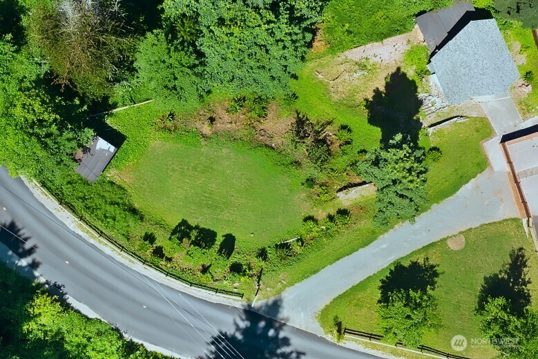 17600 SE Cougar Mountain Drive , Issaquah, WA 98027