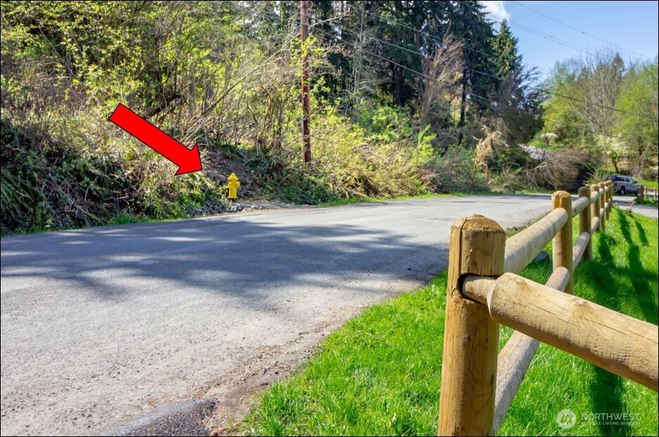 17600 SE Cougar Mountain Drive , Issaquah, WA 98027