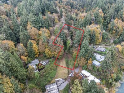 2004 Lybecker Drive NW, Gig Harbor, WA 98332 - Photo 2