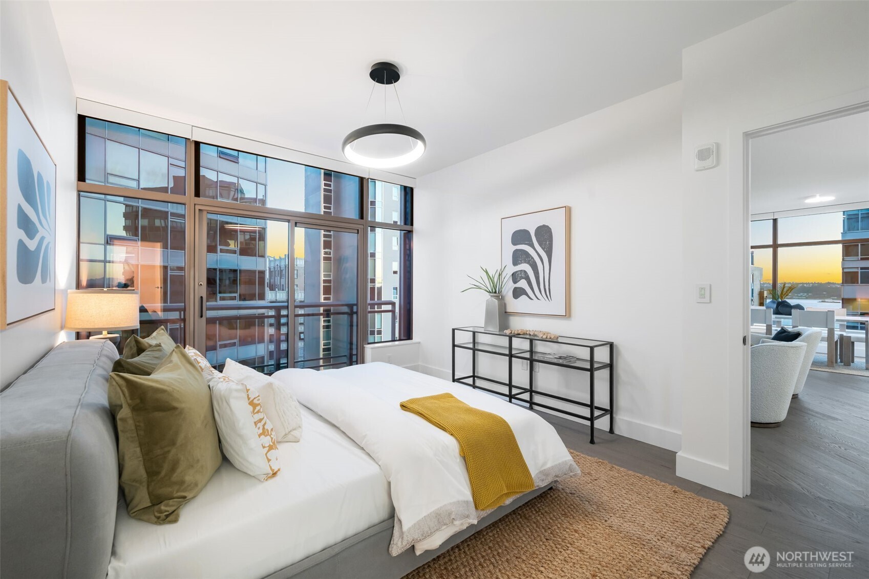 2033 2nd Avenue #1111, Seattle, WA 98121