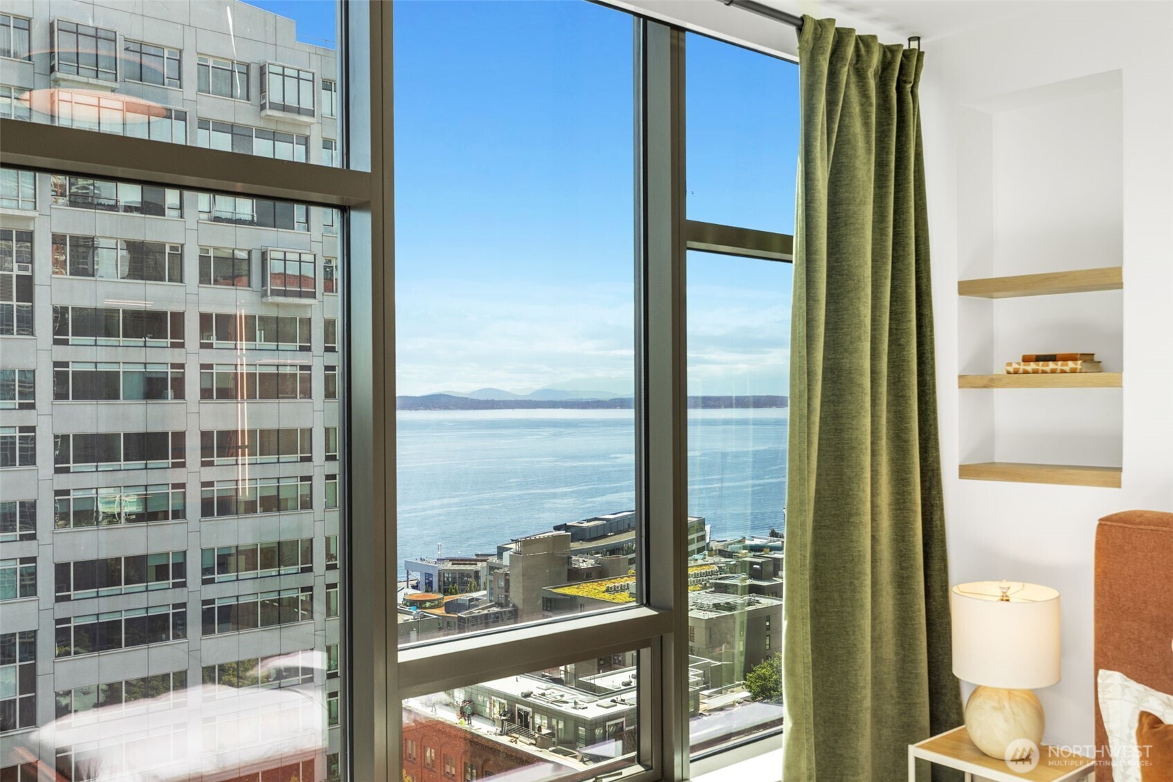 2033 2nd Avenue #1111, Seattle, WA 98121