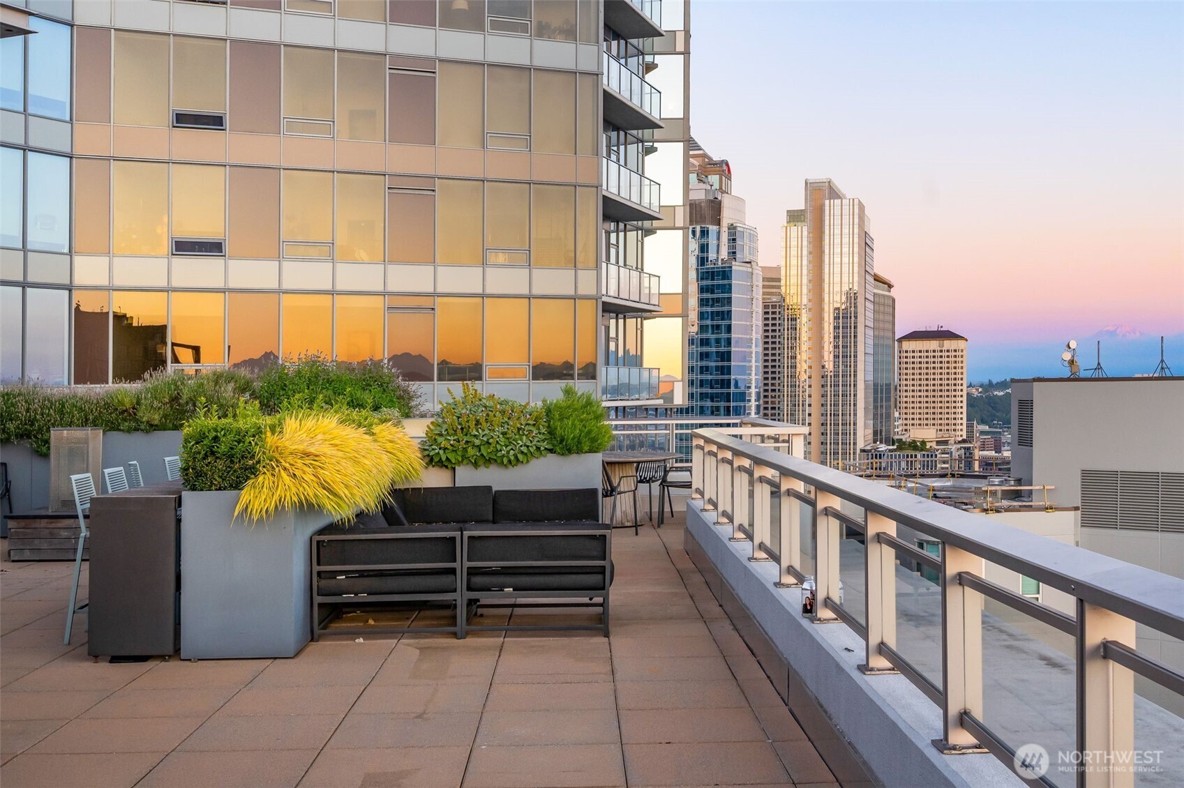 2033 2nd Avenue #1111, Seattle, WA 98121