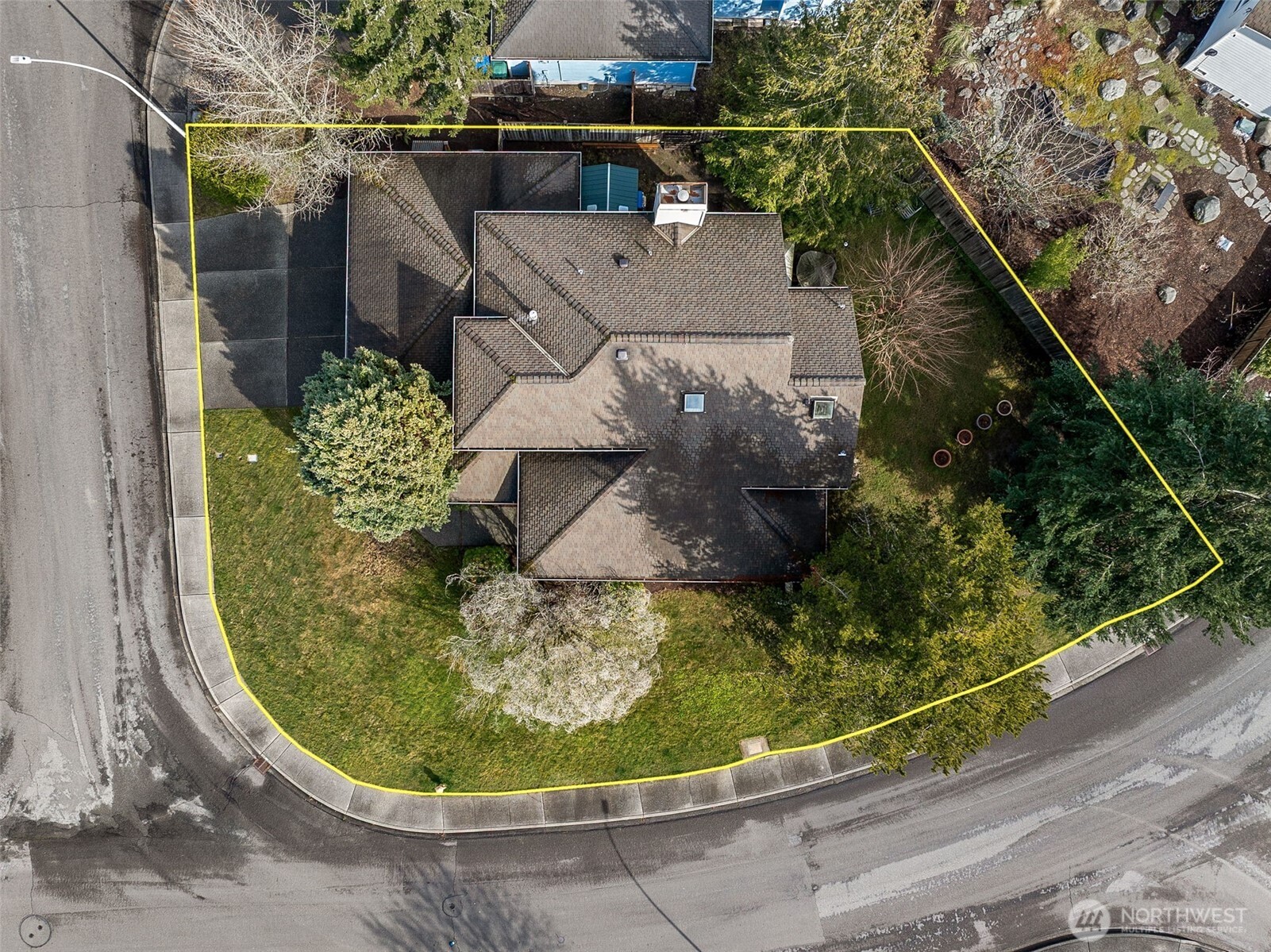 1704 Field Place NE, Renton, WA 98059